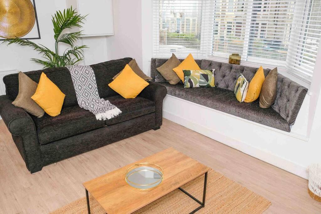 Garden Of Eden 1 Bedroom Flat In Fishponds Bristol Eksteriør billede